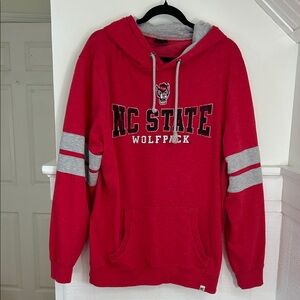 NC State Wolfpack Red Pullover Hoodie Sweatshirt Men’s XL